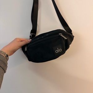 Alo Yoga Black Fanny pack